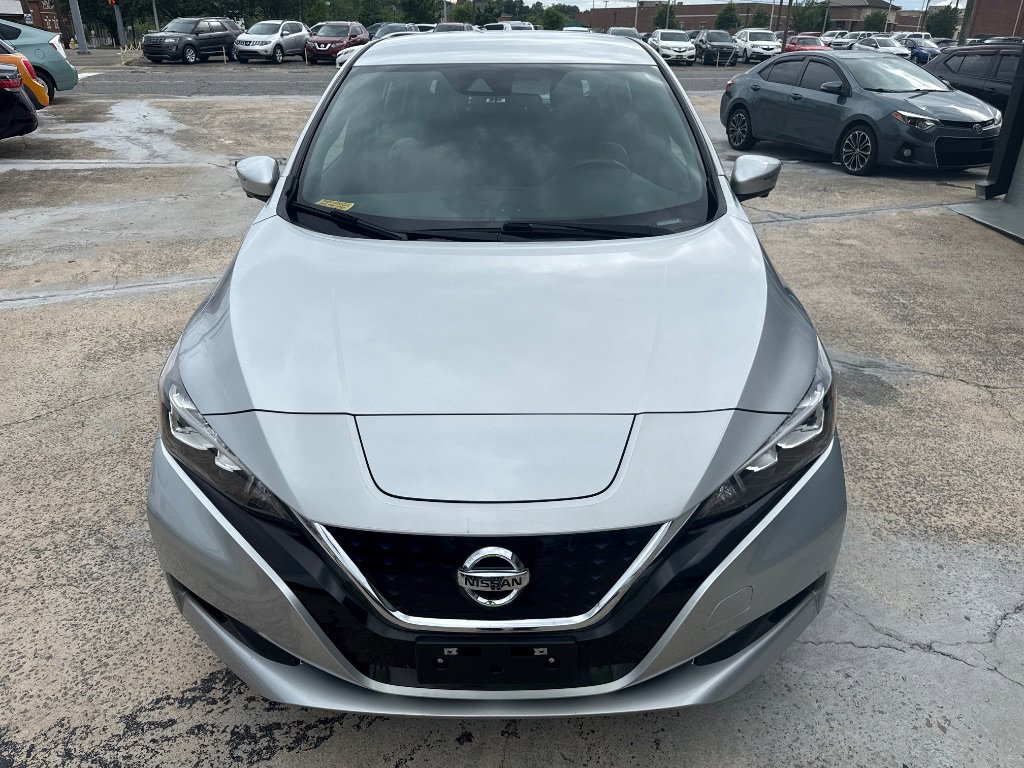 Used 2018 Nissan Leaf SL w/ SL Technology Package FWD image 5
