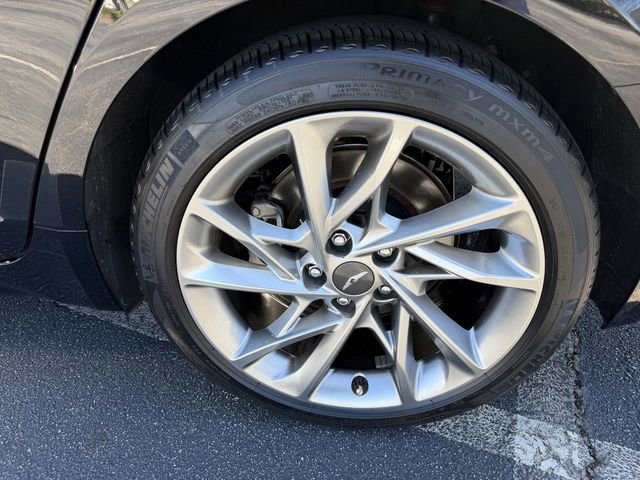 Used 2022 Genesis G70 2.0T image 39