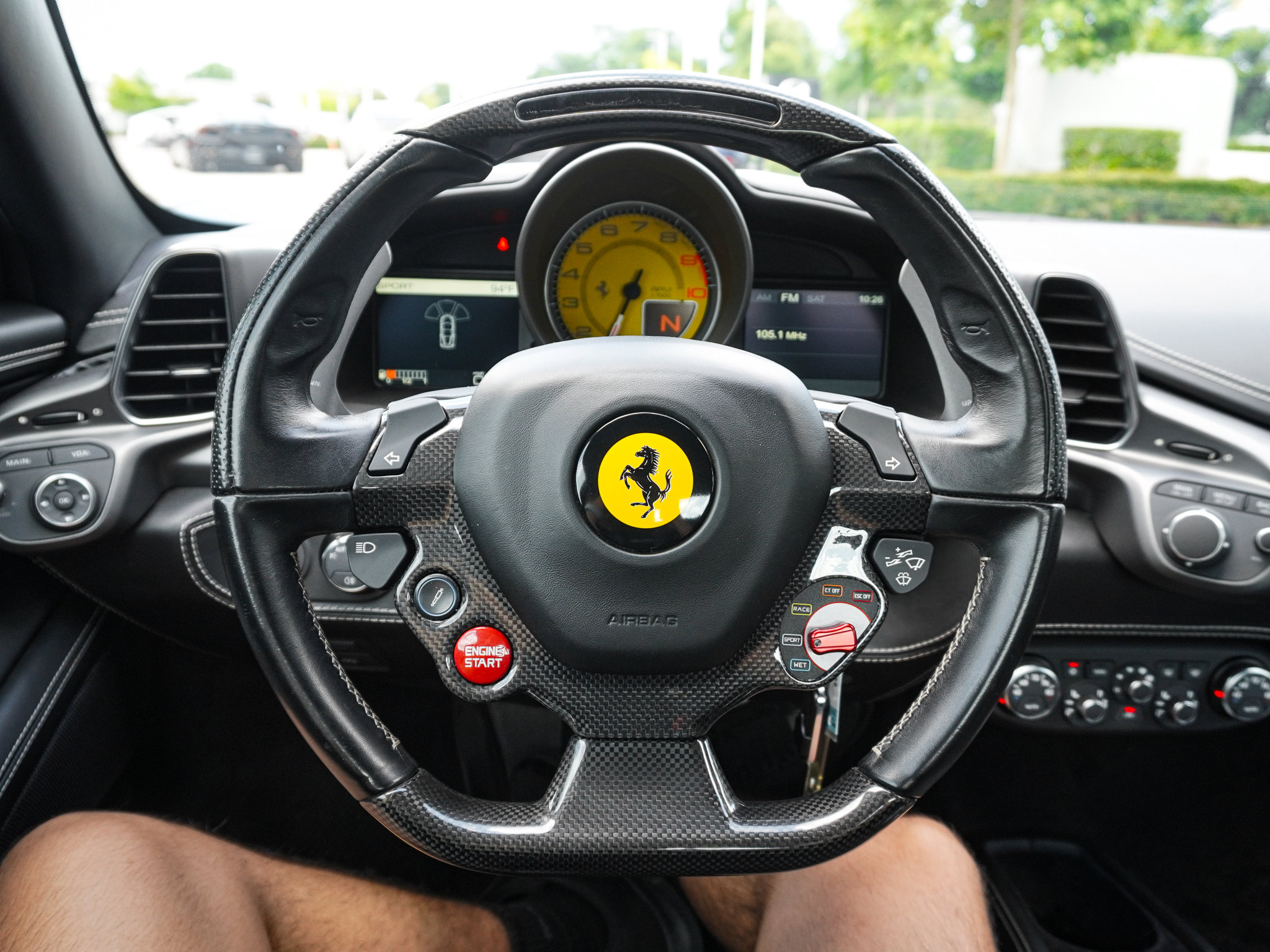 Used 2014 Ferrari 458 Italia Coupe RWD image 23