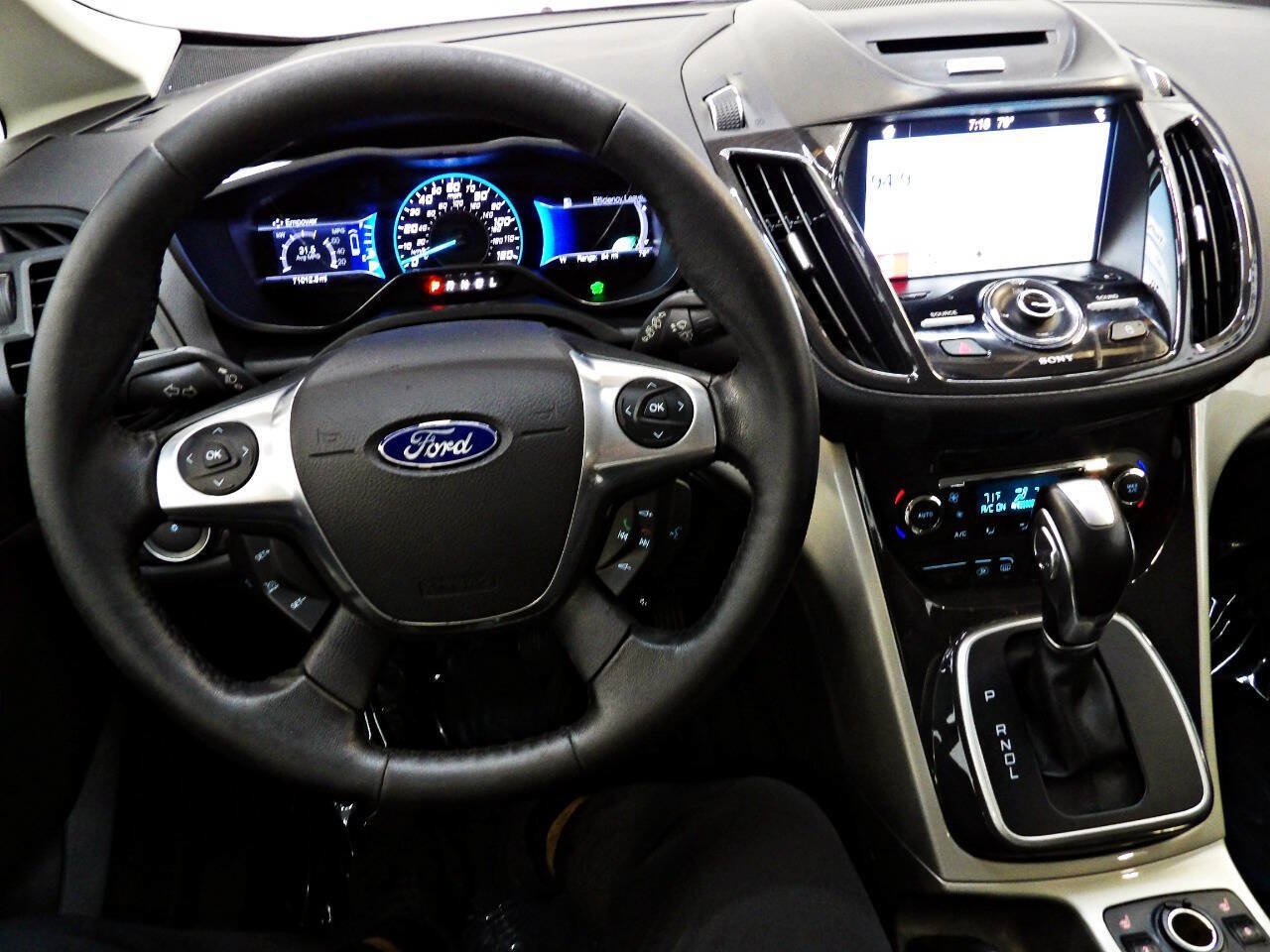 Used 2016 Ford C-MAX Energi SEL w/ Equipment Group 302A FWD image 18