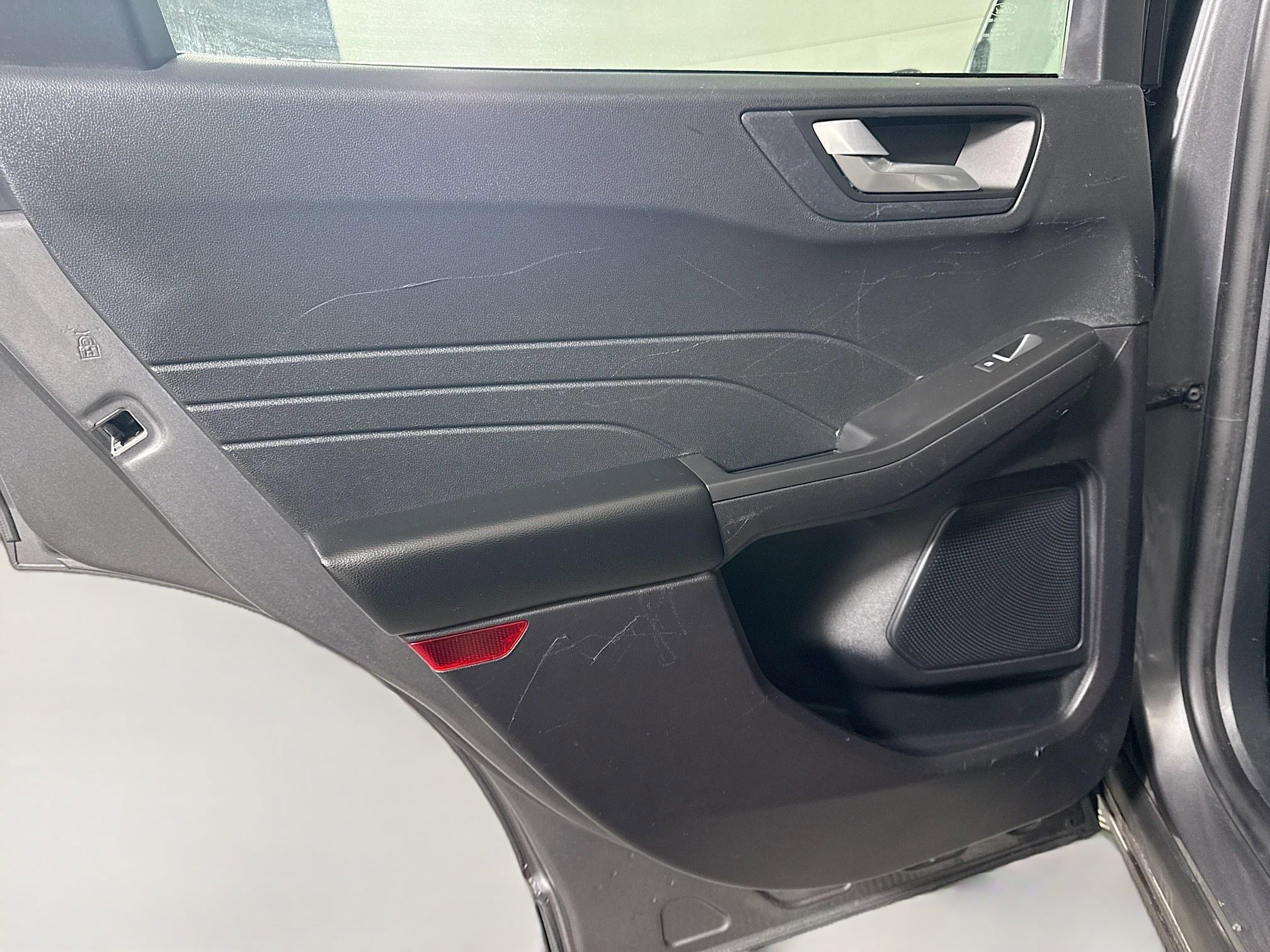 Used 2021 Ford Escape SE w/ Cold Weather Package image 26