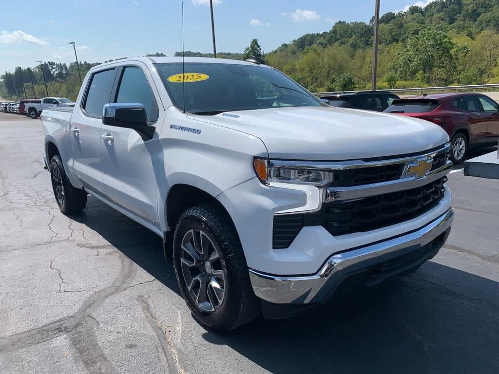 Certified 2025 Chevrolet Silverado 1500 LT AWD/4WD image 6