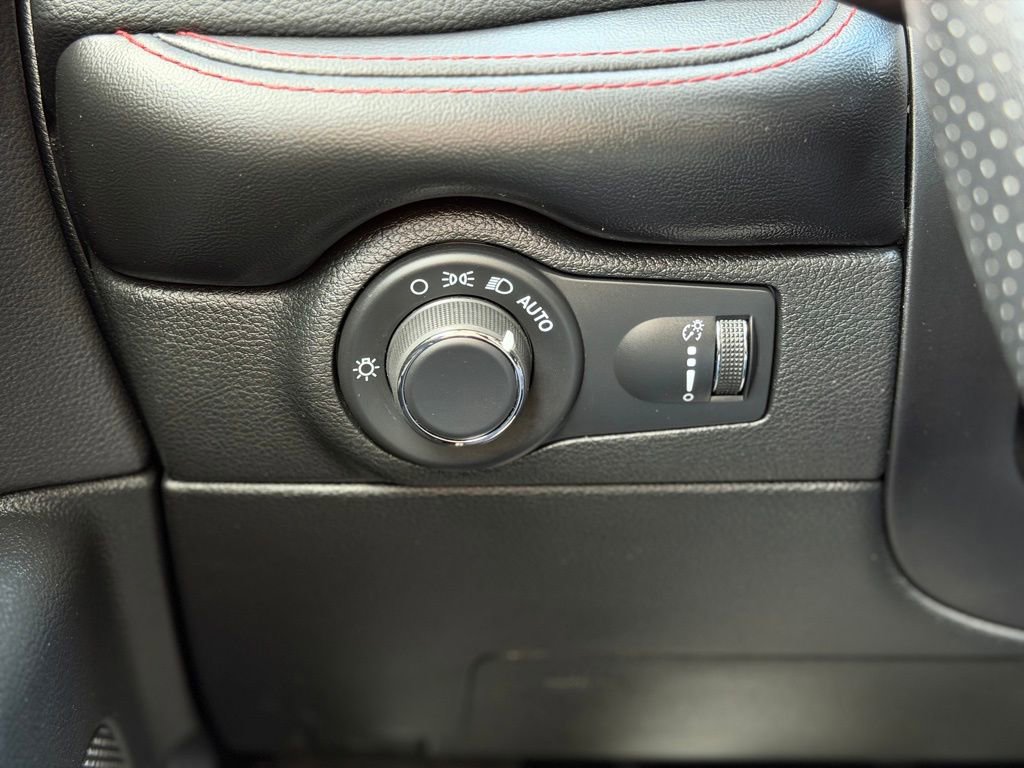 Used 2023 Dodge Durango R/T AWD/4WD image 22