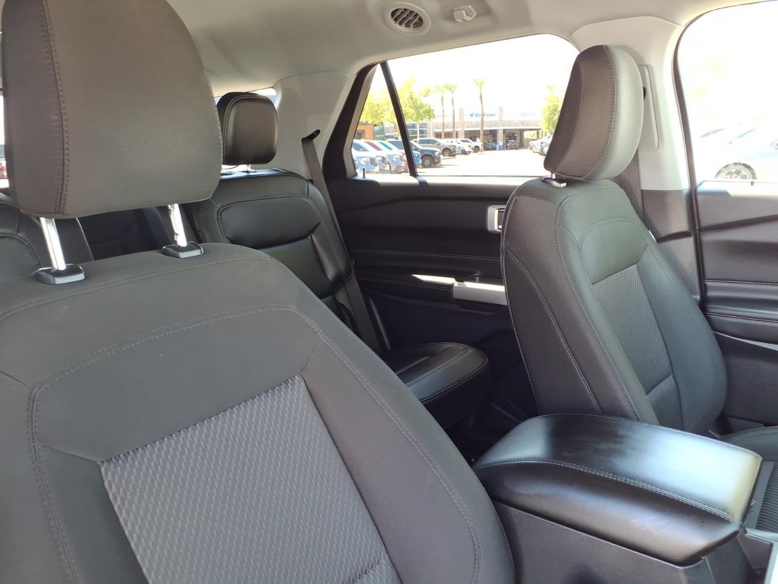 Certified 2023 Ford Explorer XLT RWD image 12