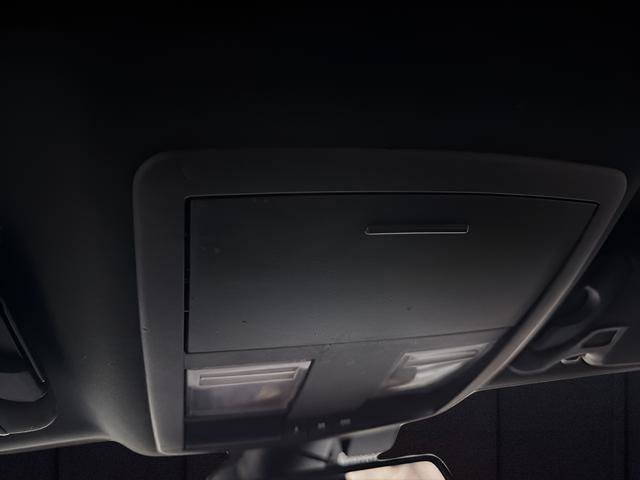 Used 2022 Dodge Challenger R/T w/ Performance Handling Group image 23