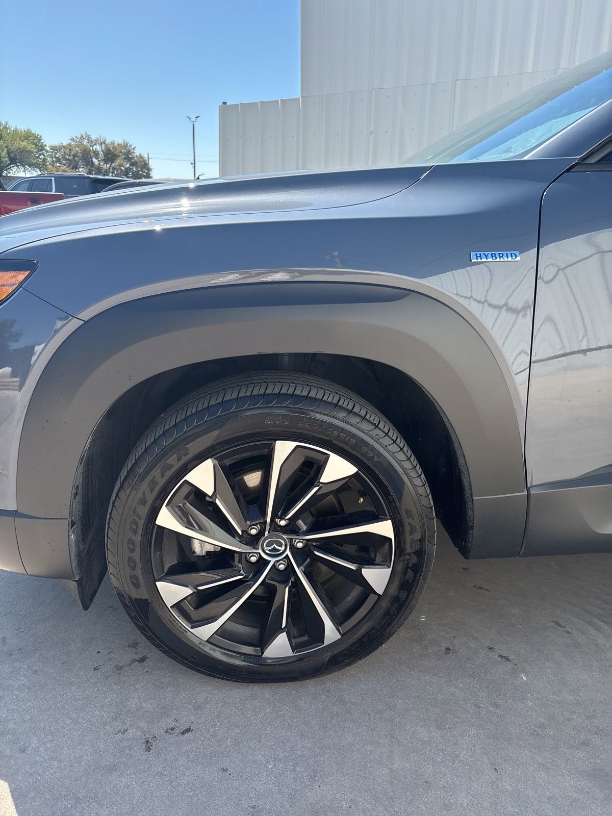 Certified 2025 MAZDA CX-50 2.5 Hybrid w/ Premium Plus Pkg image 8