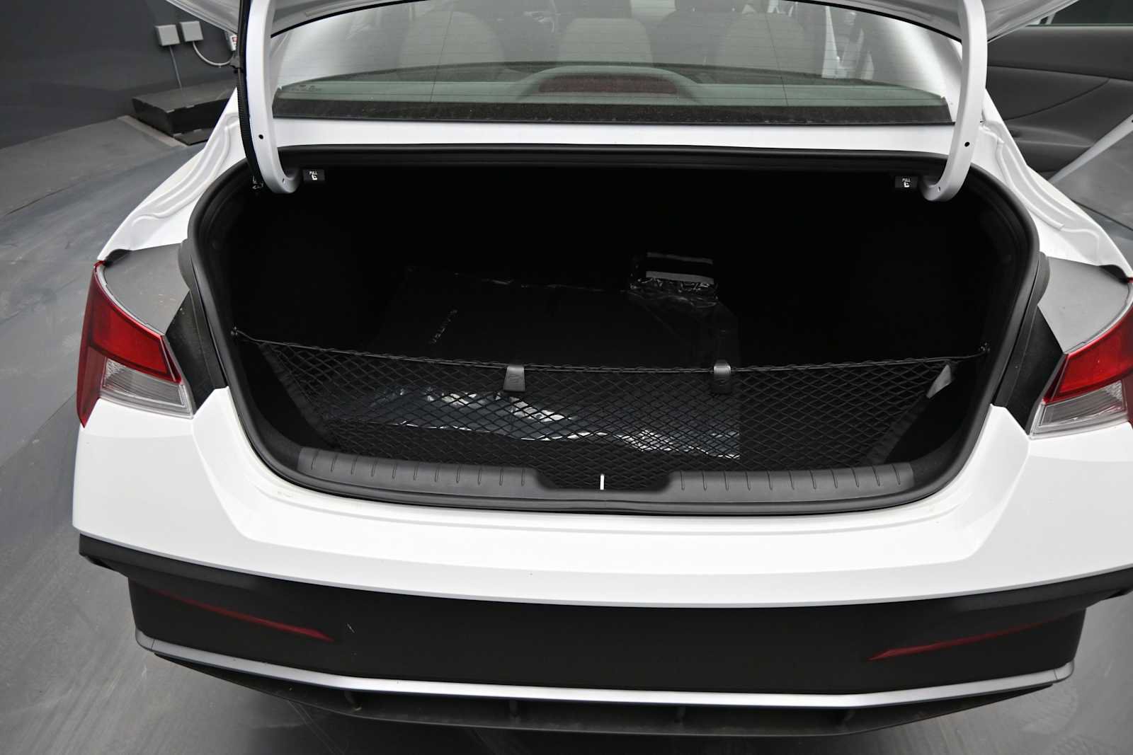 New 2026 Hyundai Elantra Sport FWD image 15