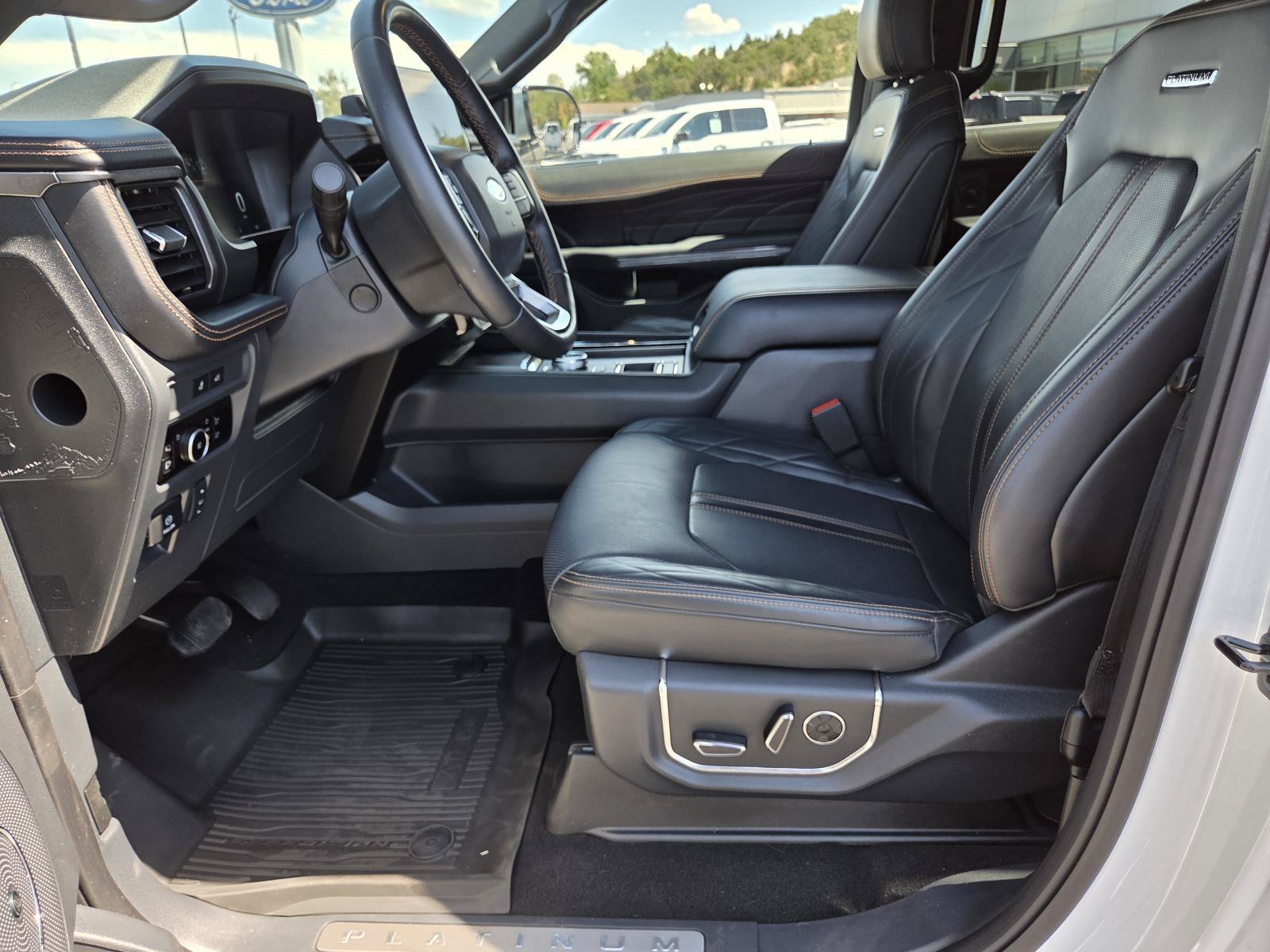 Certified 2024 Ford Expedition Platinum RWD image 10