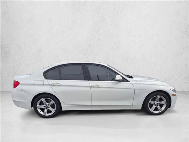 Used 2015 BMW 320i Sedan RWD image 4