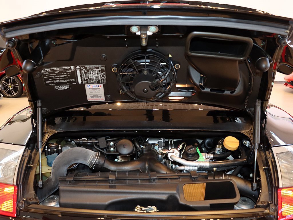 Used 2001 Porsche 911 Turbo image 65