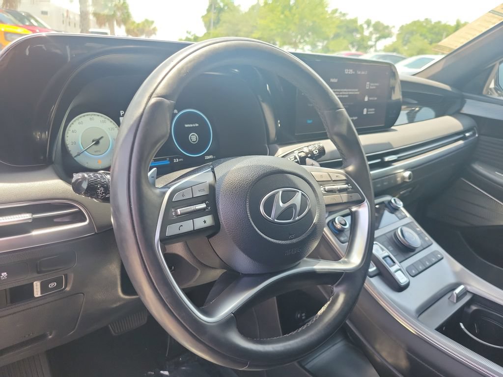 Used 2023 Hyundai Palisade Calligraphy FWD image 16