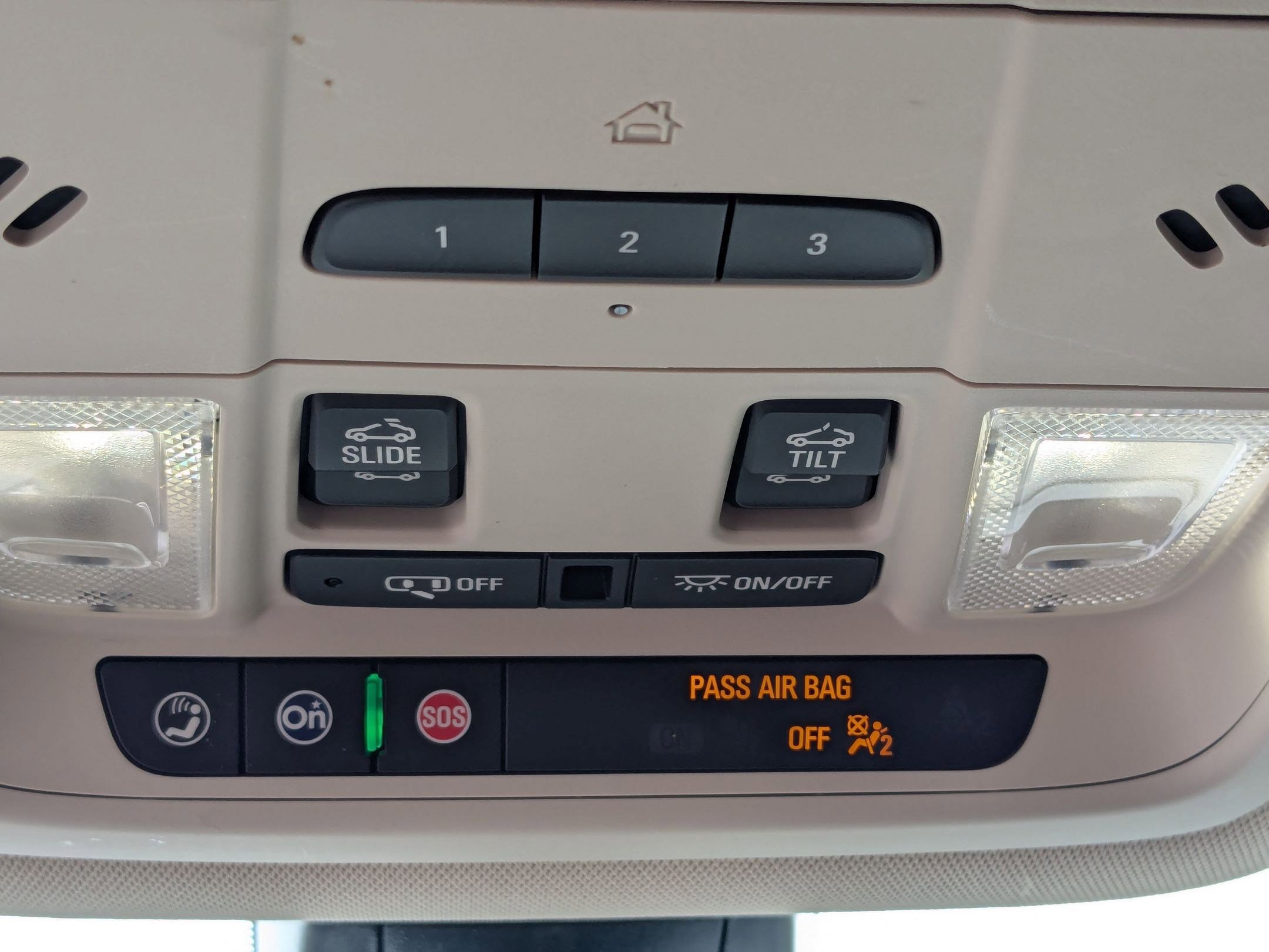 Used 2022 GMC Acadia Denali w/ Denali Technology Package image 30