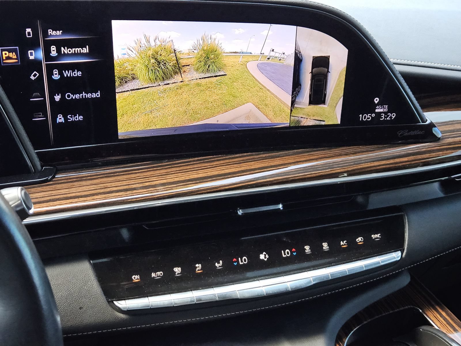 Used 2023 Cadillac Escalade Premium Luxury AWD/4WD image 21
