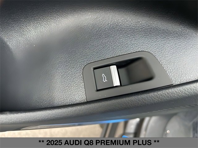 New 2025 Audi Q8 Premium Plus image 17
