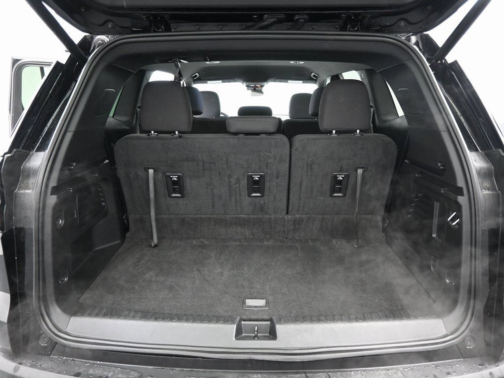 Used 2025 GMC Acadia Elevation AWD/4WD image 22
