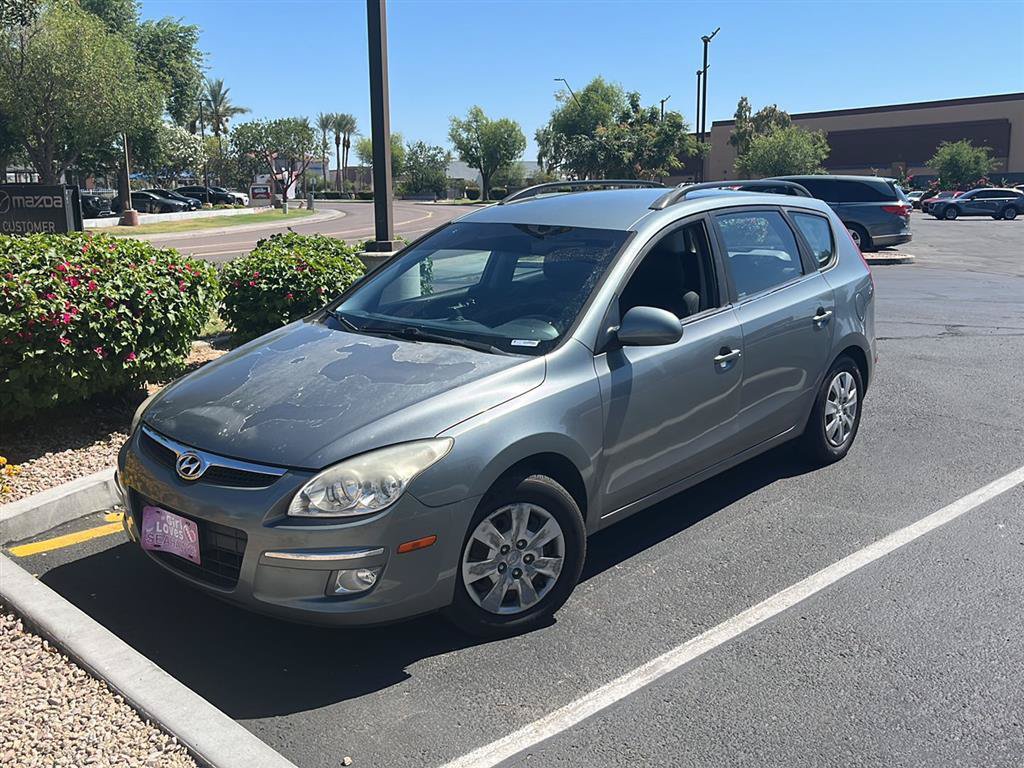 Used 2010 Hyundai Elantra SE w/ Popular Equipment Pkg 2 FWD image 1