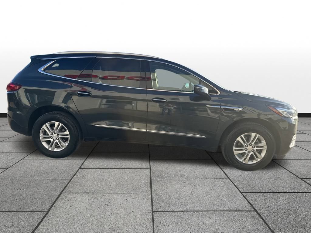 Used 2021 Buick Enclave Essence image 6
