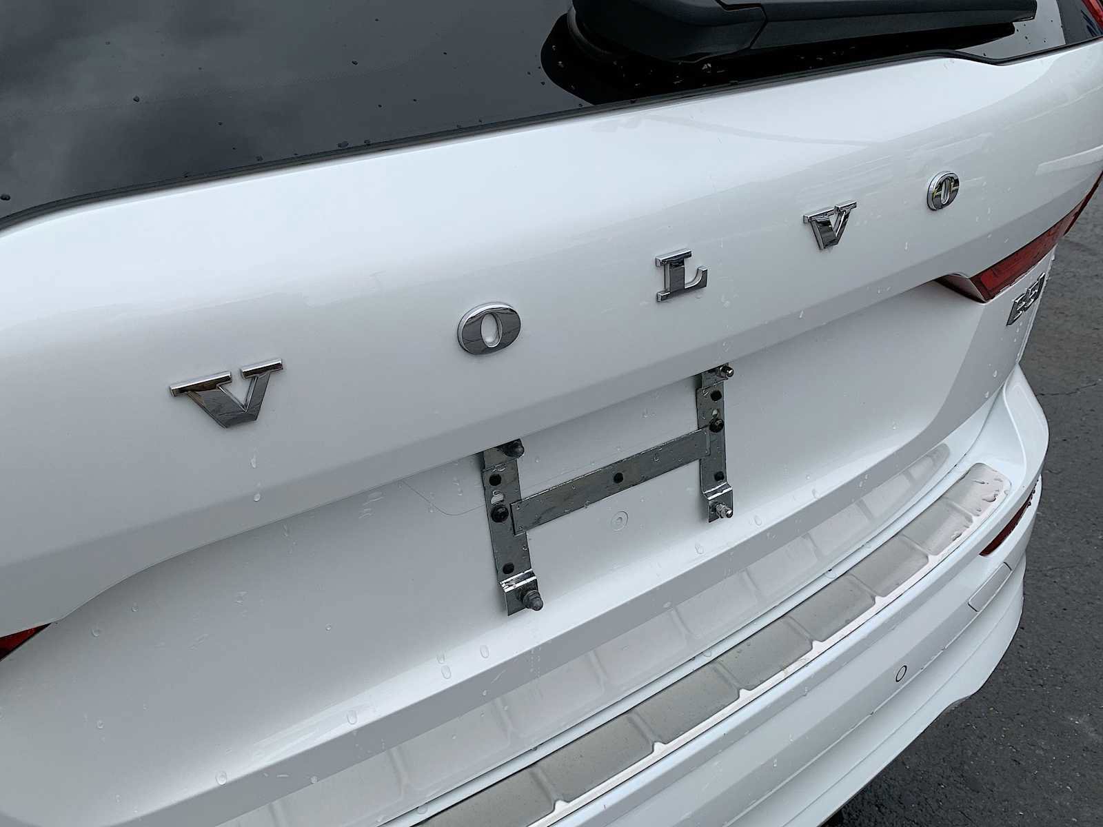 Used 2023 Volvo XC60 B5 Core image 31