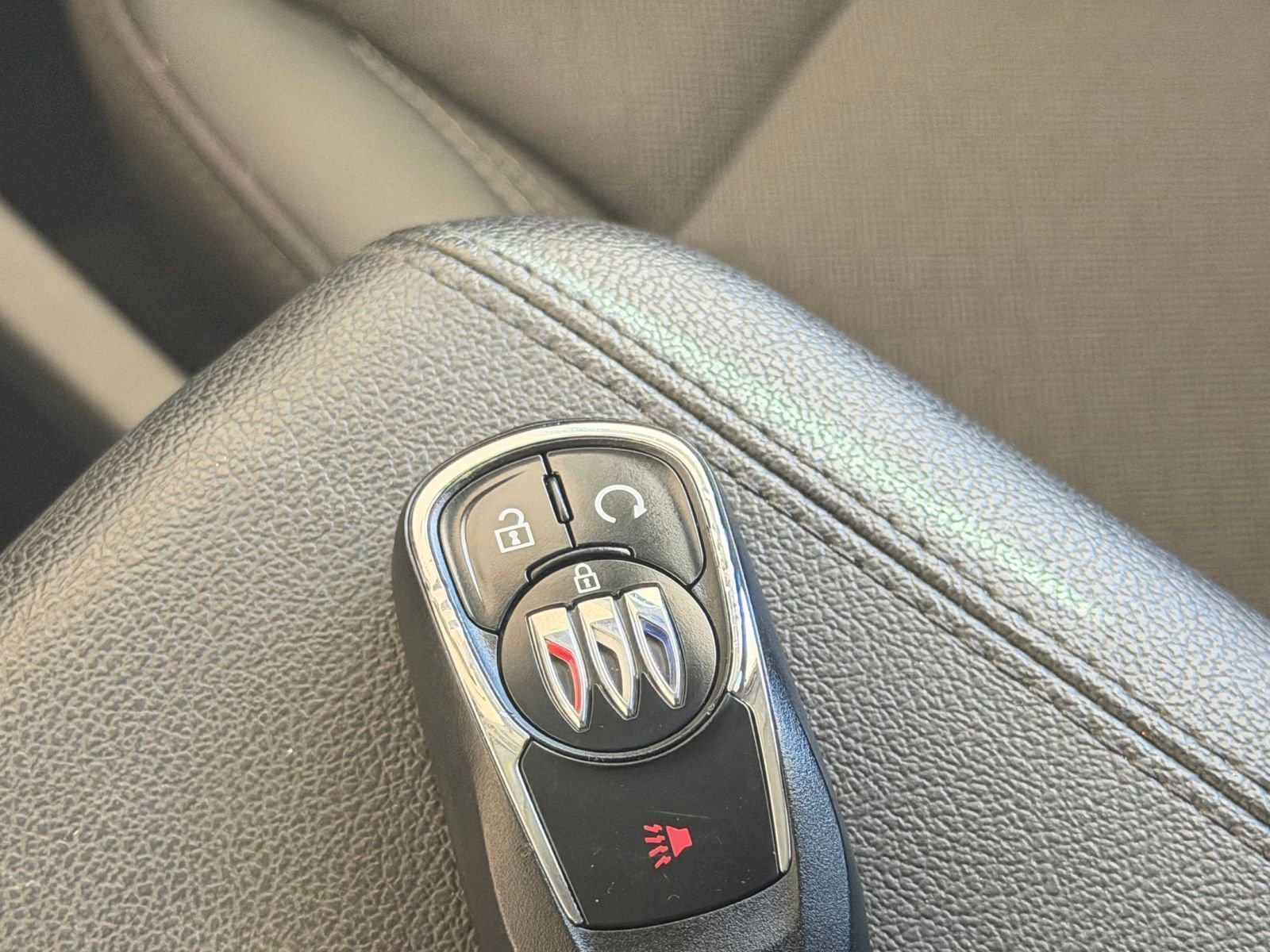Used 2025 Buick Encore GX Preferred FWD image 23