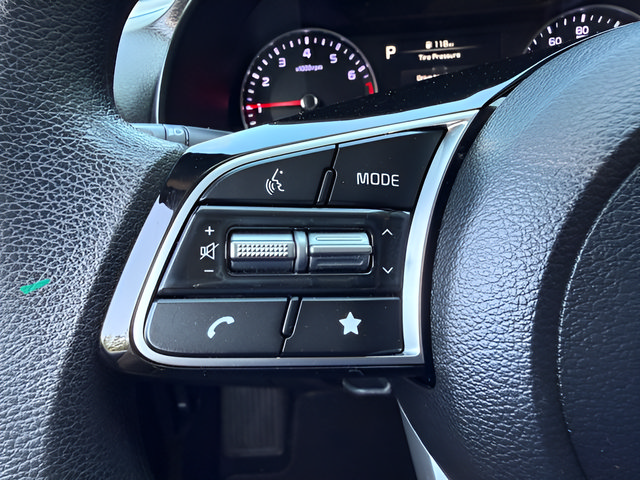 Used 2023 Kia Forte LXS w/ LXS Technology Package FWD image 12