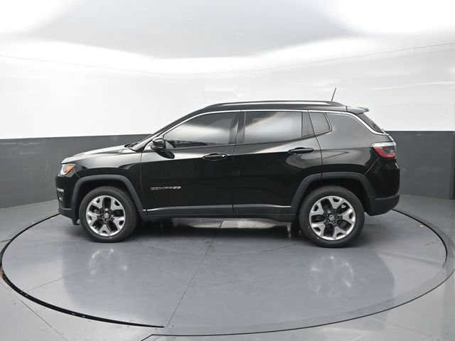 Used 2018 Jeep Compass Limited w/ Navigation Group AWD/4WD image 4