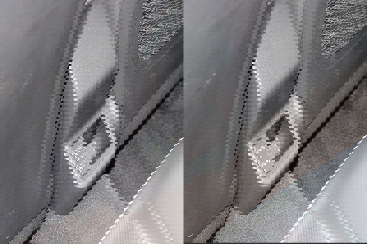 Used 2025 Kia K4 GT-Line w/ GT-Line Premium Package image 18