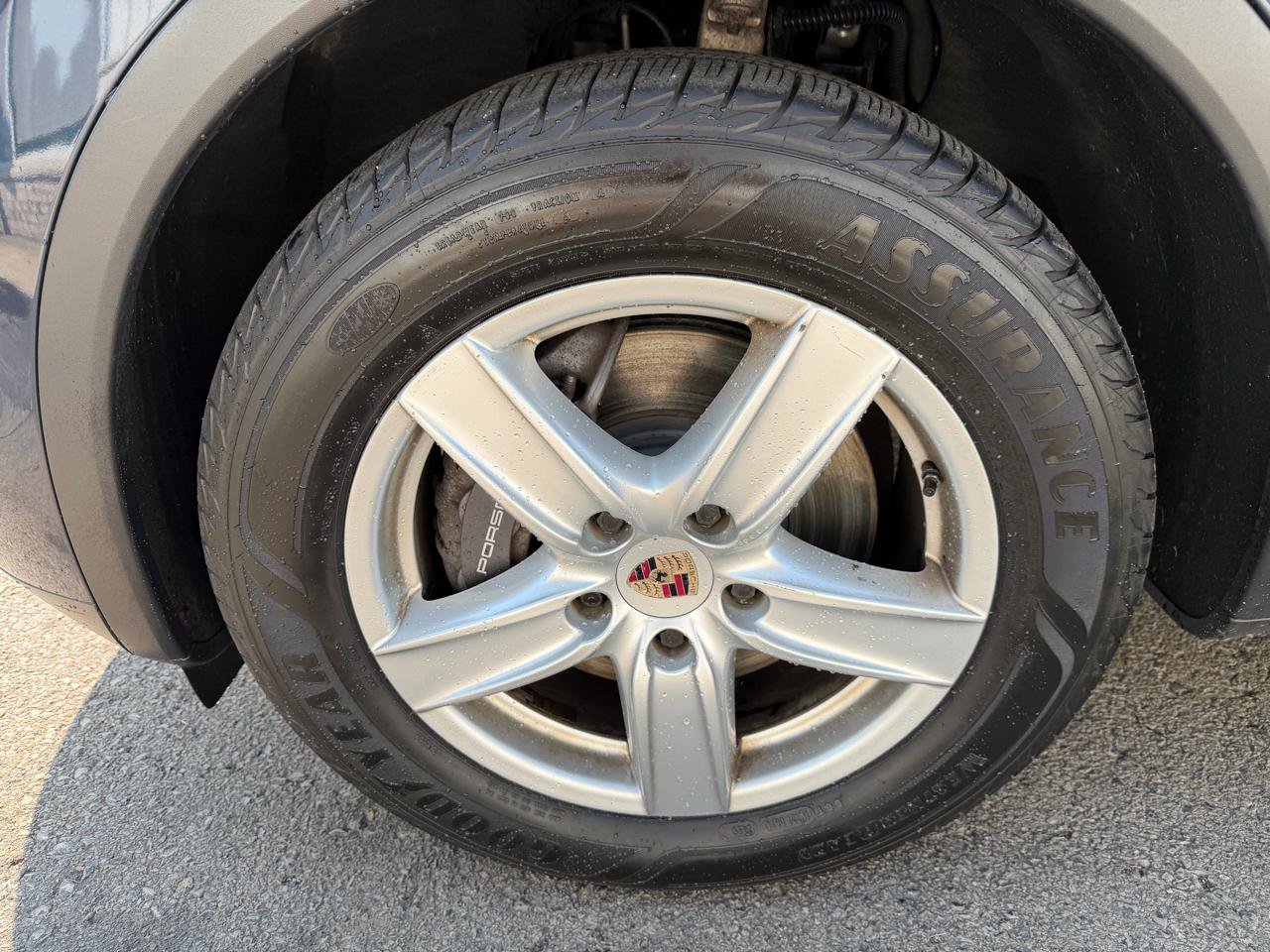Used 2014 Porsche Cayenne AWD/4WD image 9