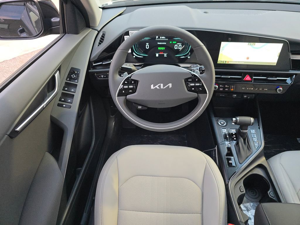 New 2025 Kia Niro EX image 24
