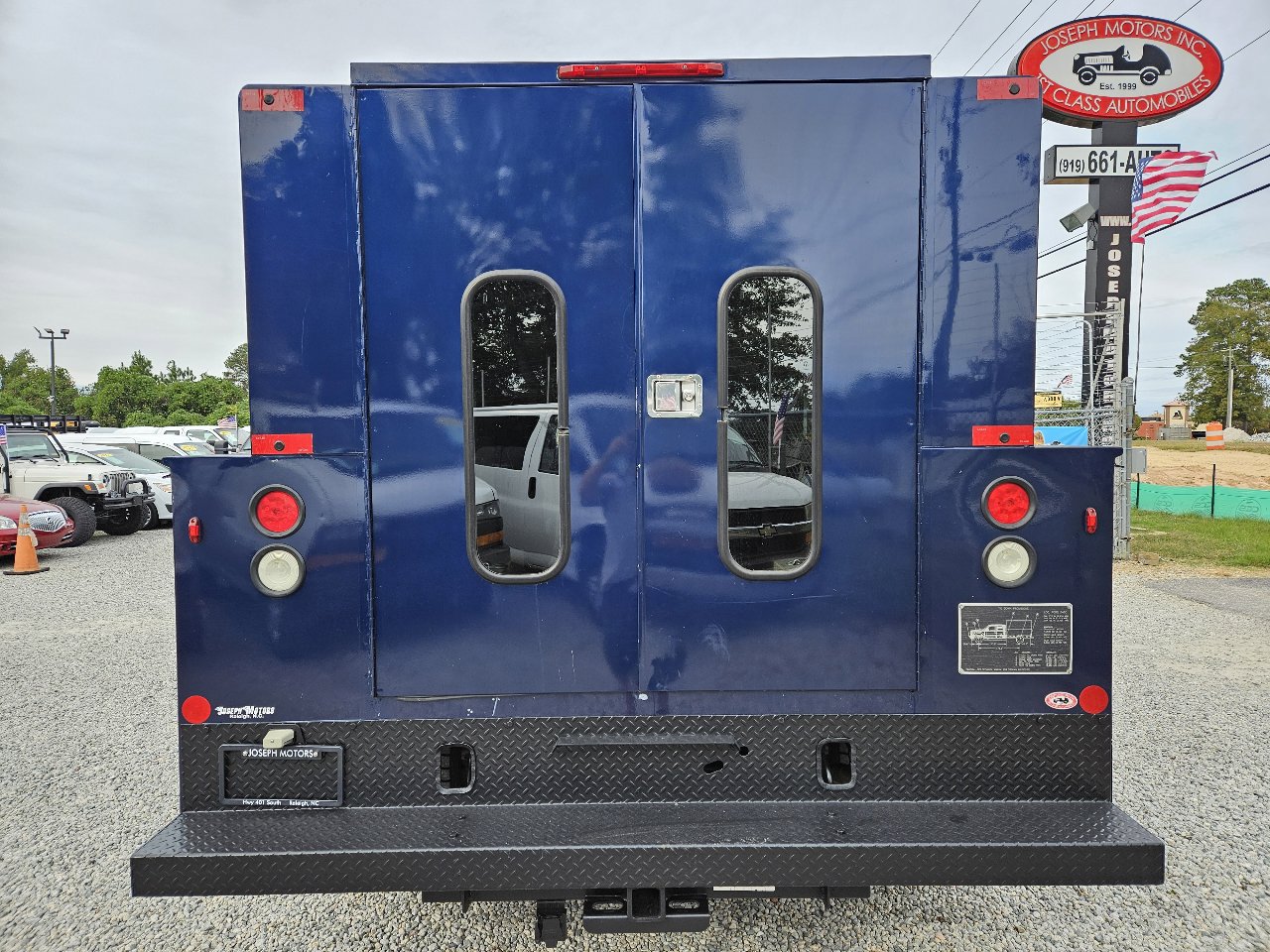 Used 2011 Ford F450 XL w/ PWR Equipment Group image 4