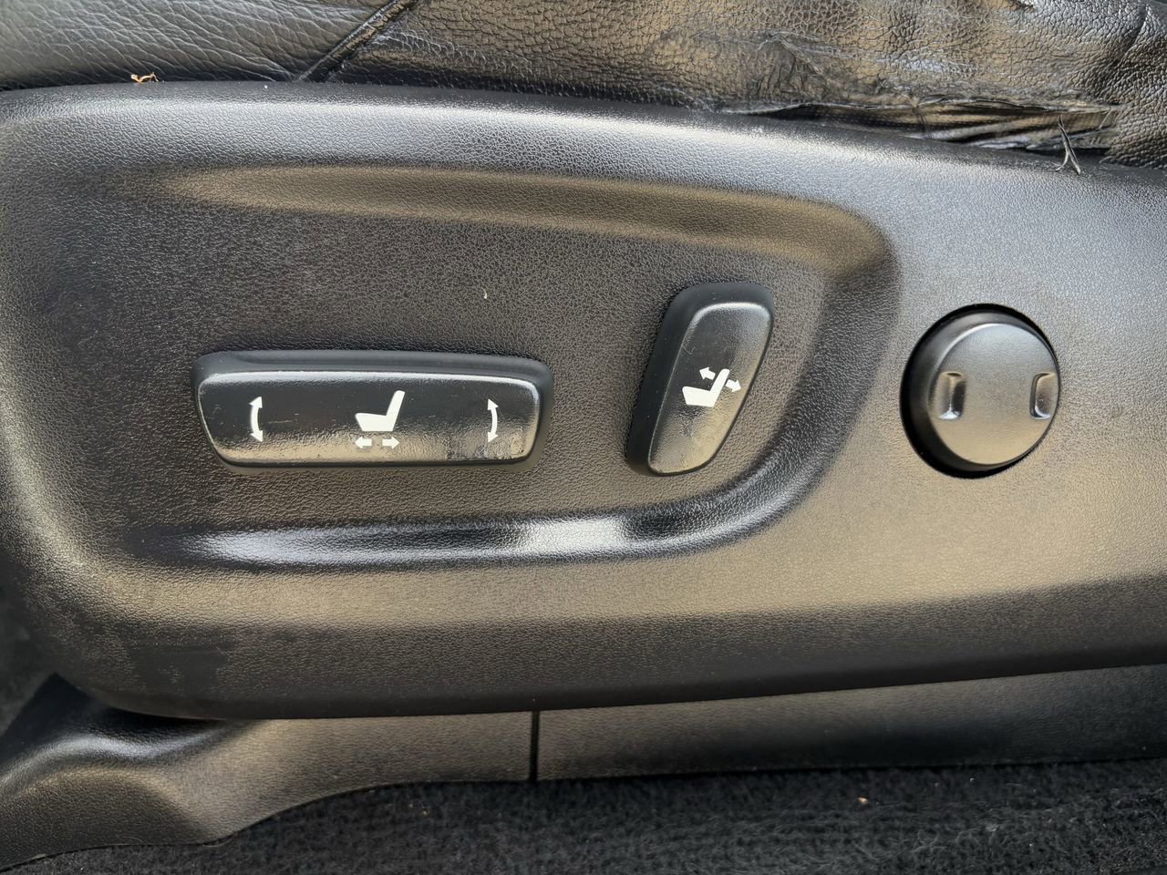 Used 2013 Toyota 4Runner Limited image 27