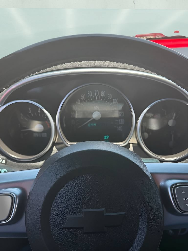 Used 2004 Chevrolet SSR w/ Preferred Equipment Group RWD image 21