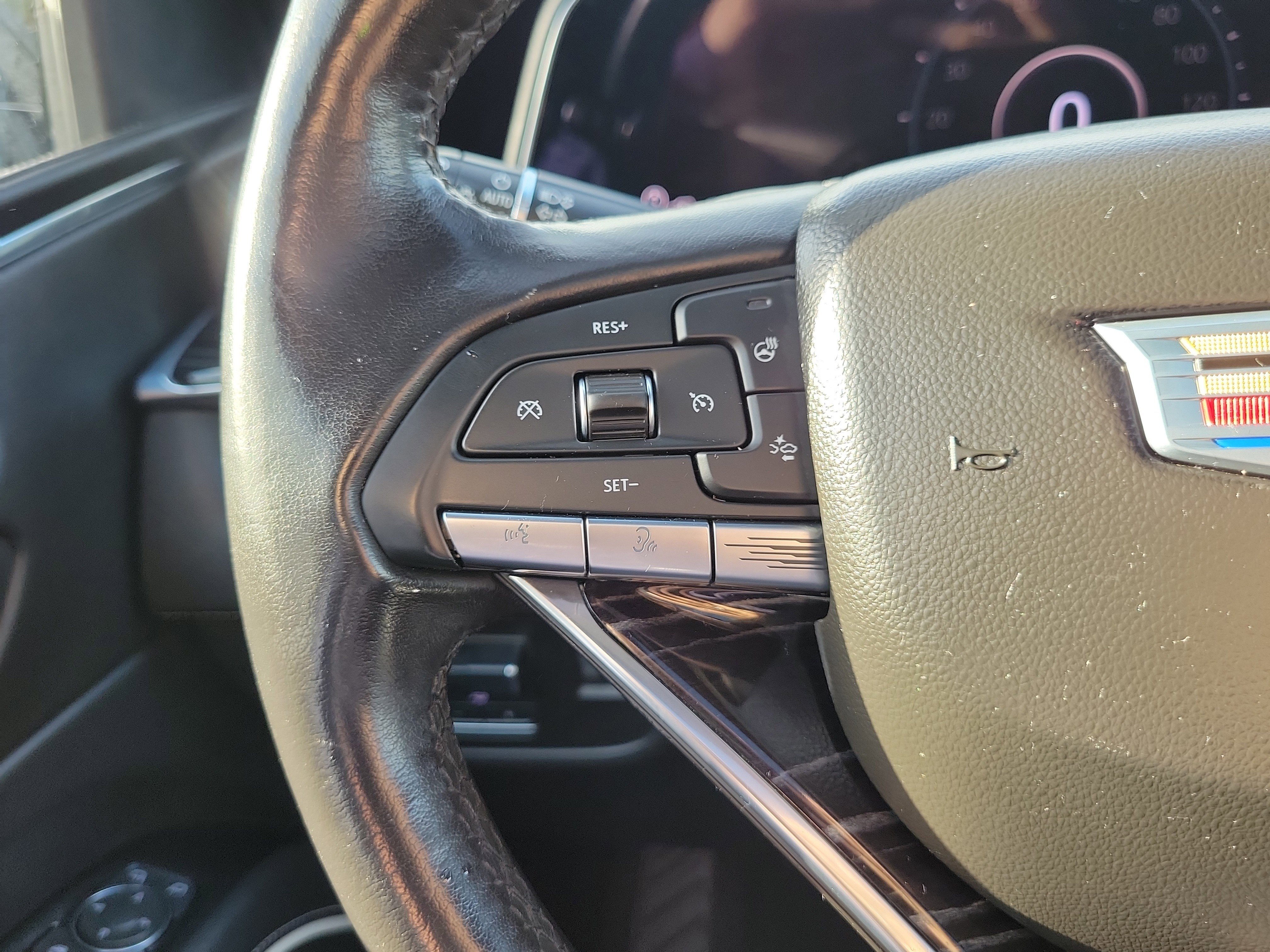 Used 2021 Cadillac Escalade Sport w/ Driver Assist Tech Package image 21