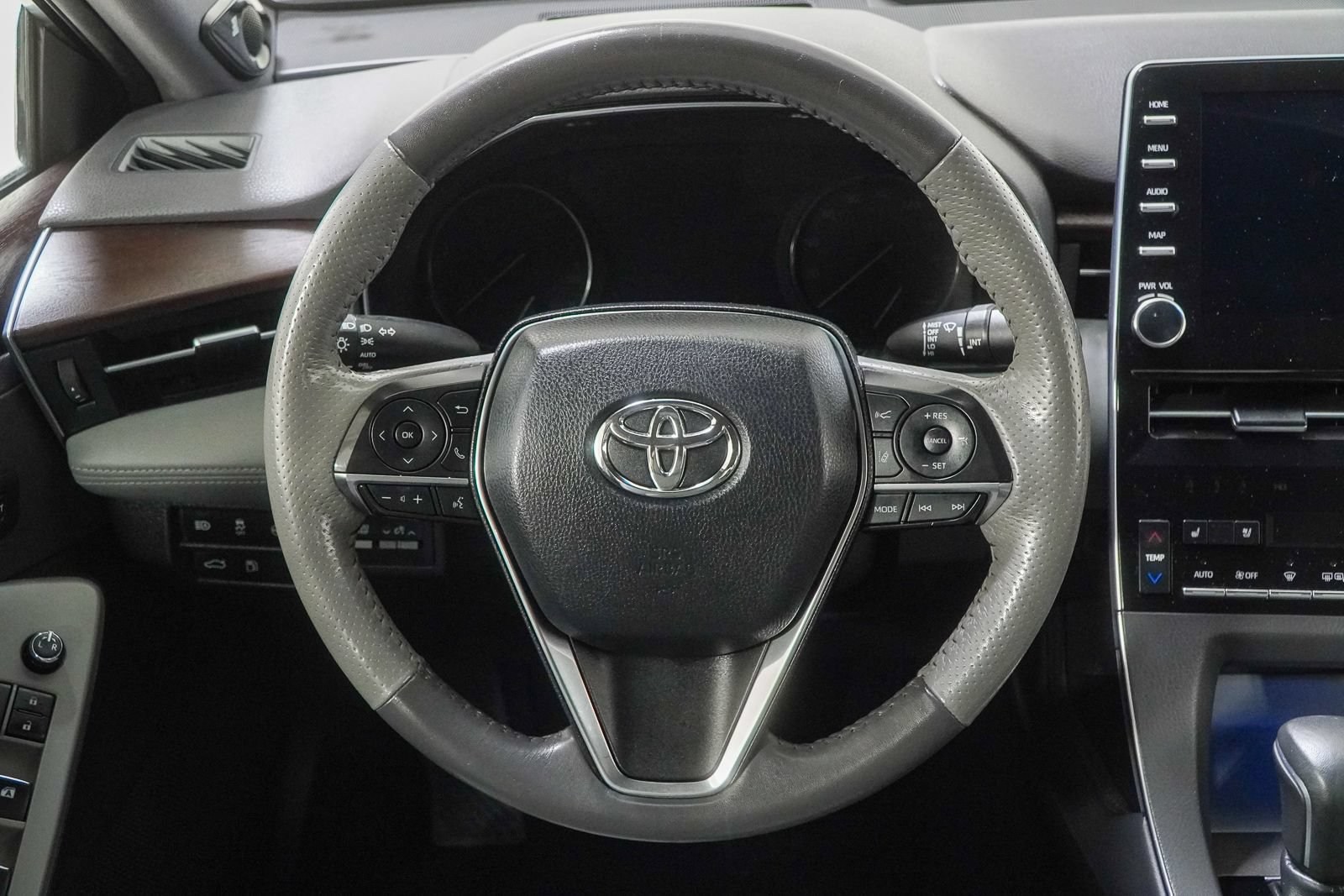 Used 2019 Toyota Avalon Limited w/ Protection Package FWD image 22