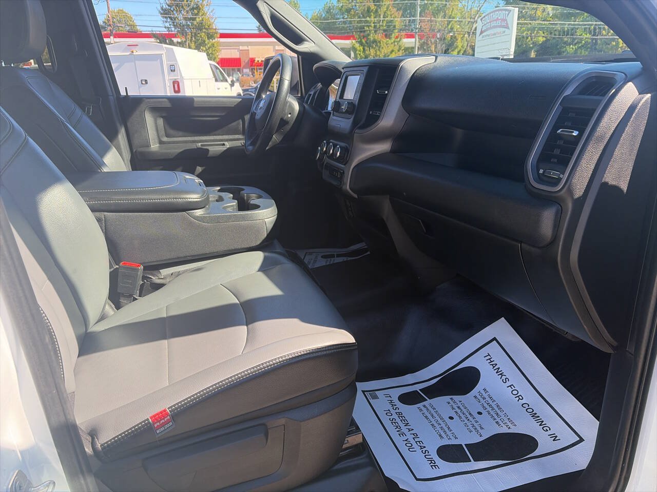 Used 2022 RAM 2500 Tradesman w/ Chrome Appearance Group RWD image 19
