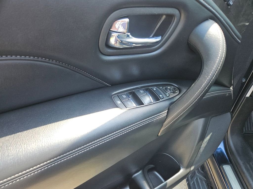 Used 2024 INFINITI QX80 Luxe image 15