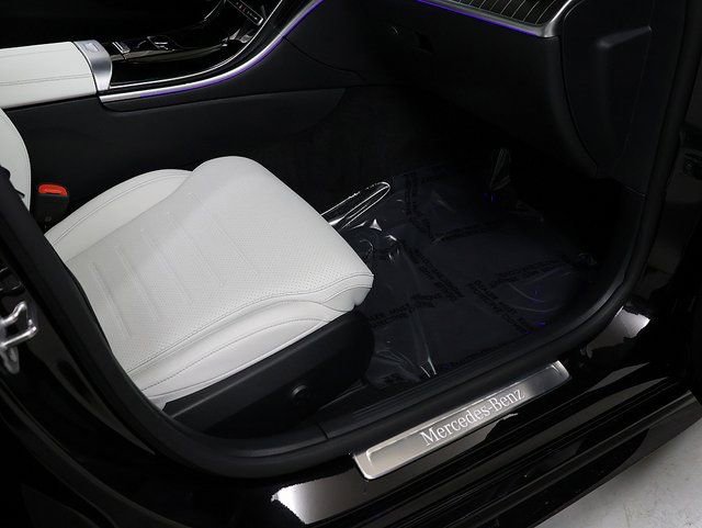 Certified 2026 Mercedes-Benz C 300 4MATIC Sedan image 34
