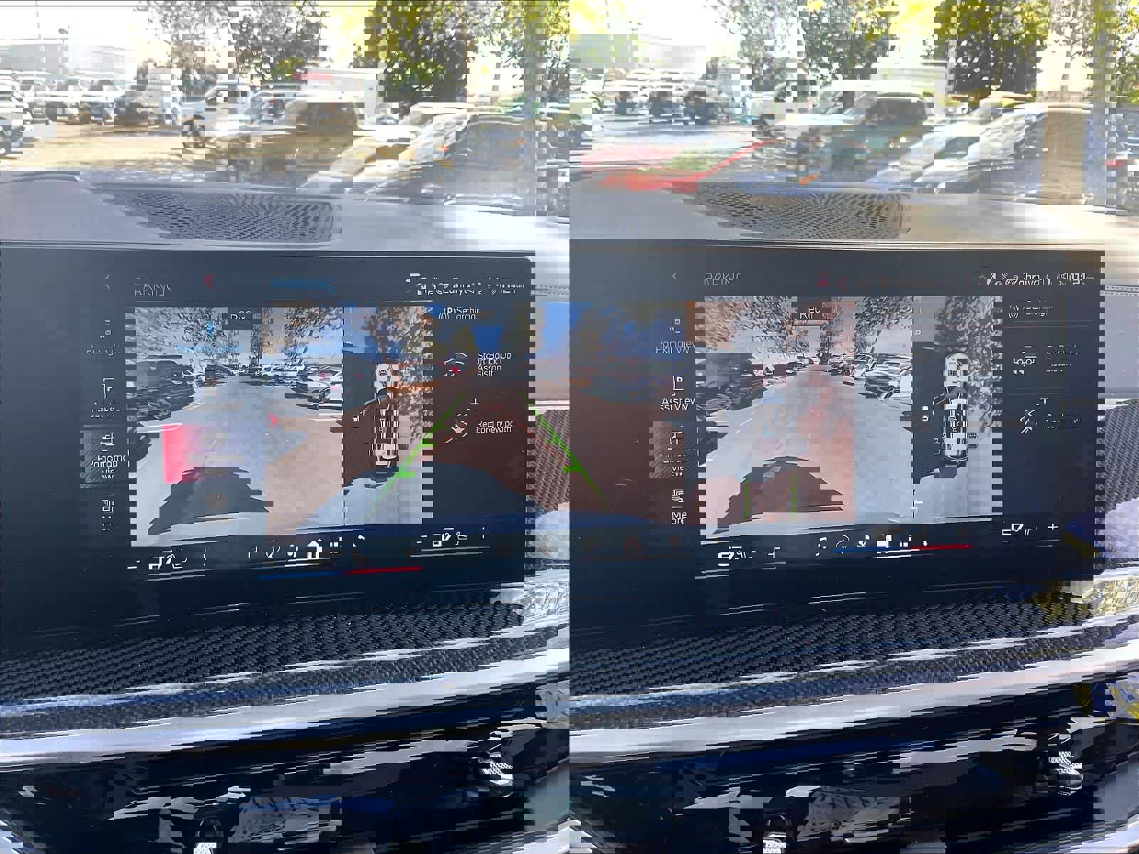 Used 2025 BMW X5 M60i image 22