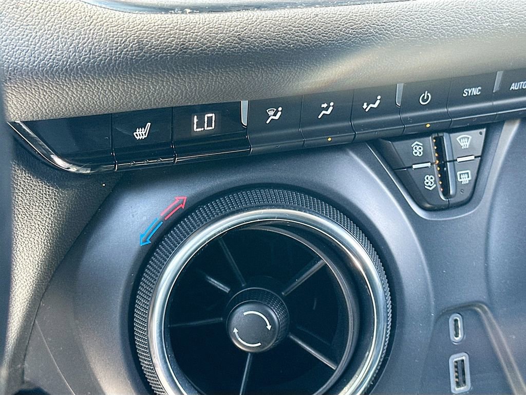 Used 2020 Chevrolet Blazer LT FWD image 19