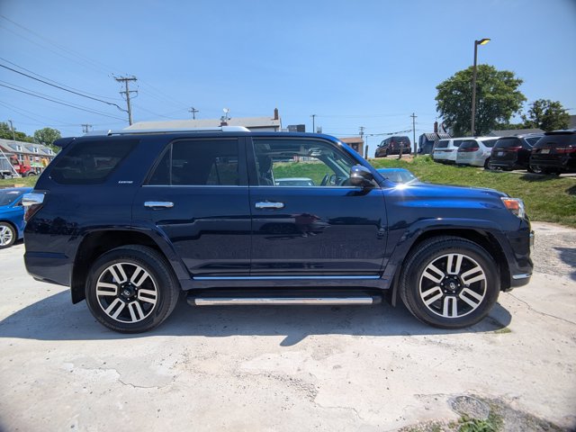 Used 2022 Toyota 4Runner Limited AWD/4WD image 4