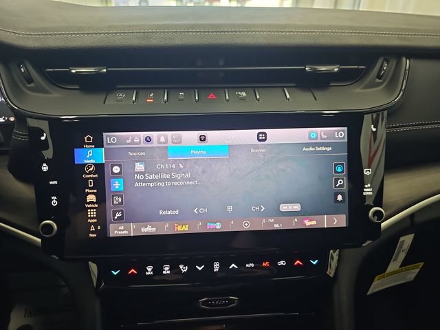 New 2026 Jeep Grand Cherokee Altitude AWD/4WD image 18