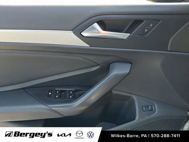 Used 2020 Volkswagen Jetta SE image 14