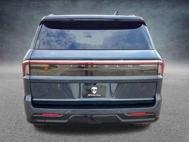 New 2025 Lincoln Navigator Reserve w/ Jet Appearance Package image 6