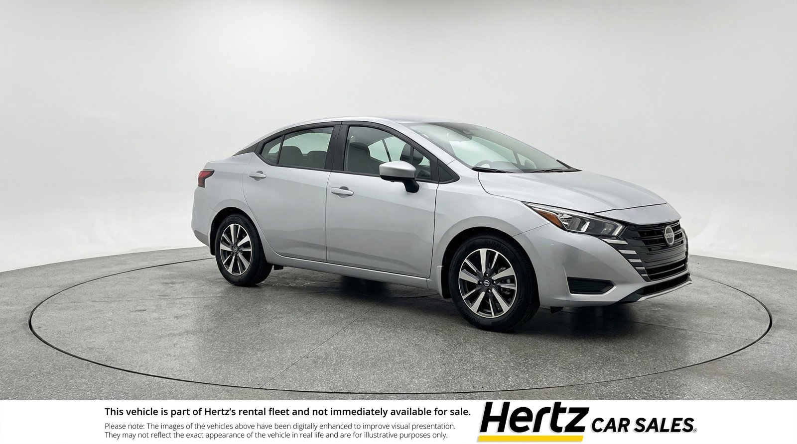 Used 2025 Nissan Versa SV image 1