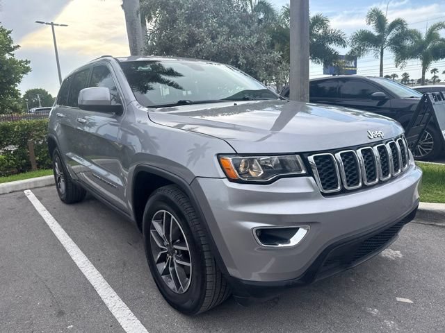 Used 2020 Jeep Grand Cherokee Laredo w/ 18" Wheel & 8.4" Radio Group RWD image 3