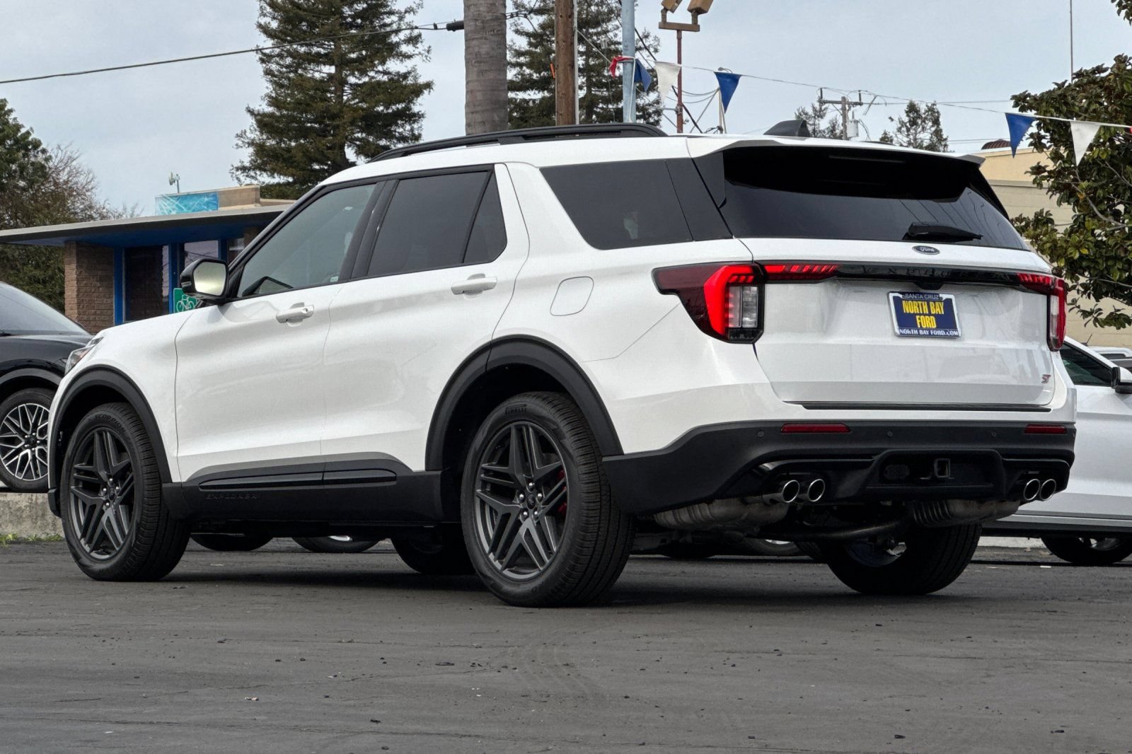 New 2026 Ford Explorer ST w/ Sun And Sound Package AWD/4WD image 6