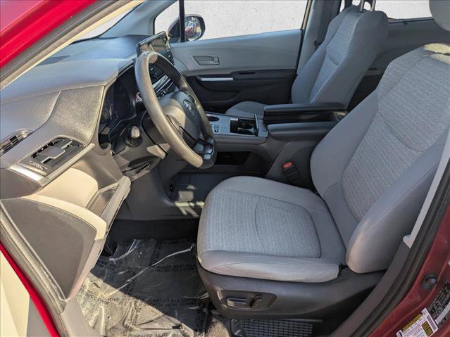 Used 2022 Toyota Sienna LE FWD image 15