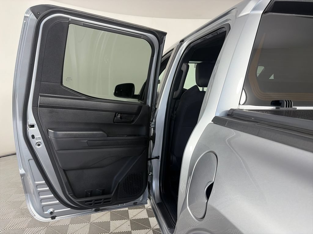 Used 2024 Toyota Tacoma SR5 AWD/4WD image 12