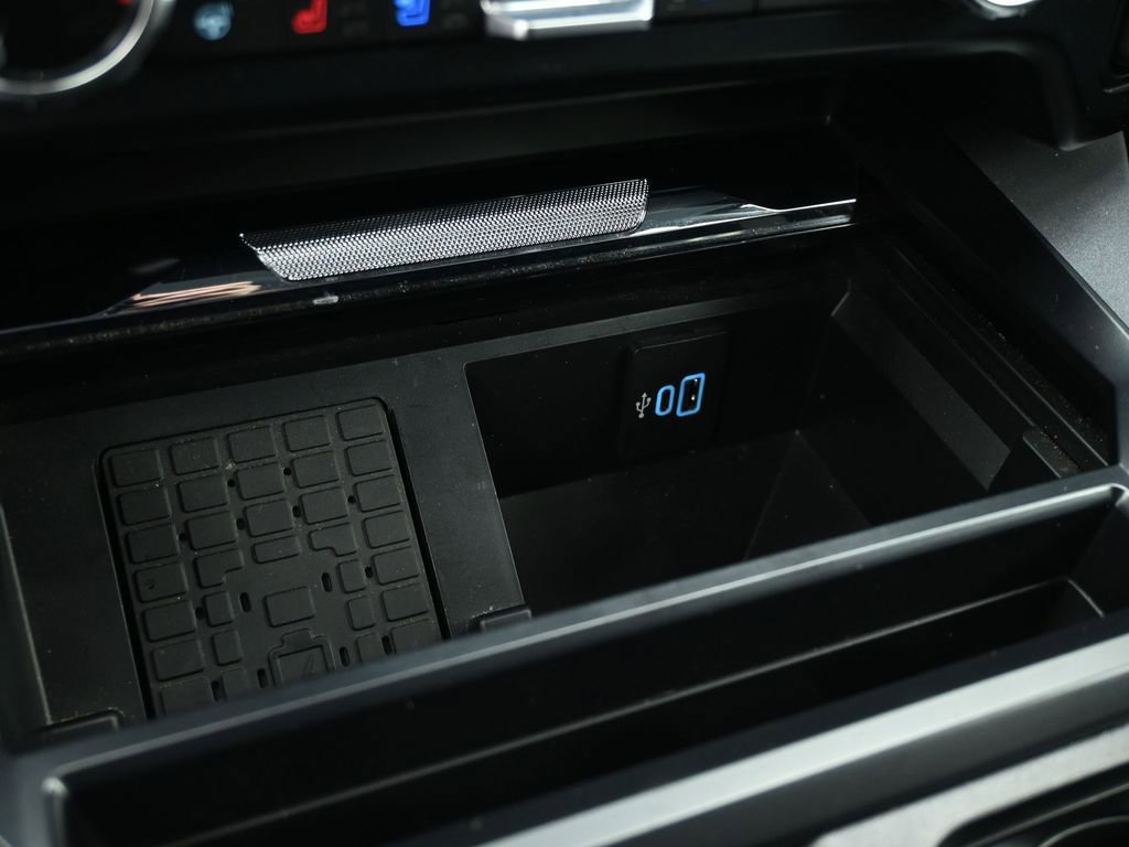 Used 2024 Ford F350 Lariat w/ Lariat Ultimate Package image 17