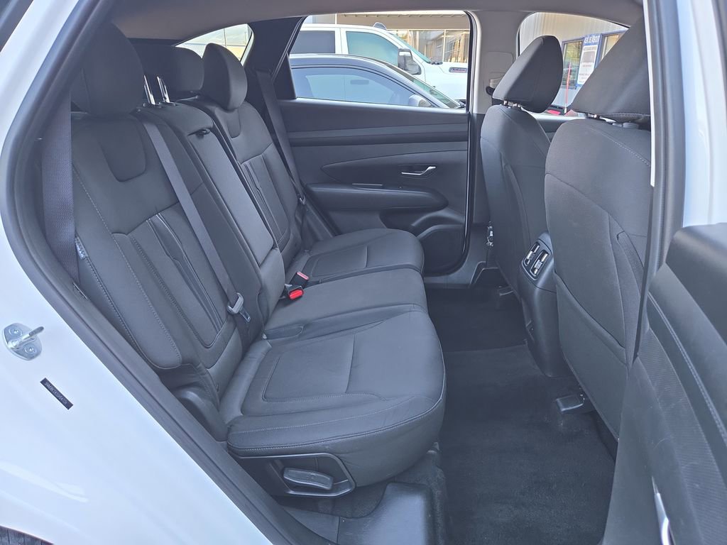 Used 2025 Hyundai Tucson SEL AWD/4WD image 16