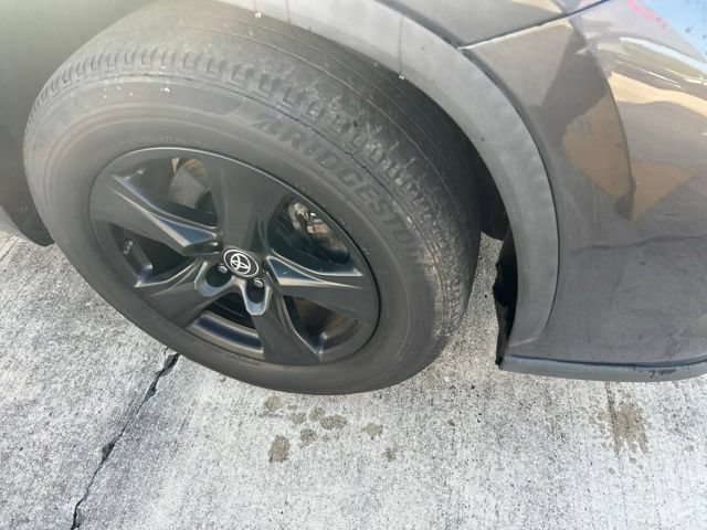 Used 2023 Toyota Highlander L FWD image 6